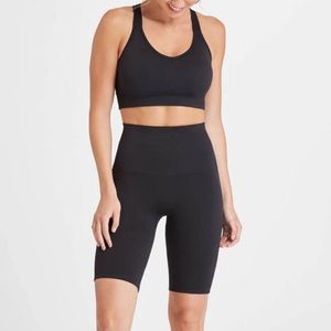 NWT SPANX Look at Me Now Bike Shorts Black - Medium